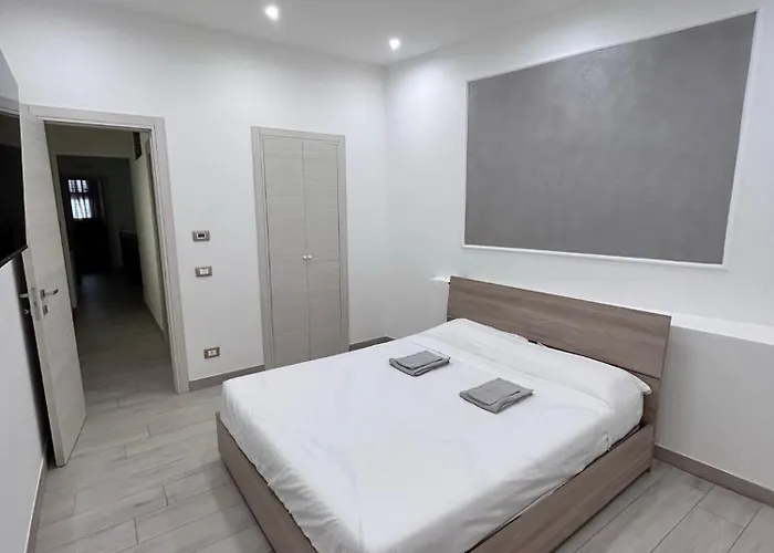 Leonardo Sicilian Casa Riposto