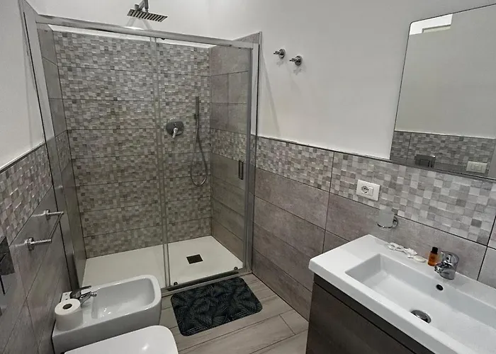 Leonardo Sicilian Casa * Riposto