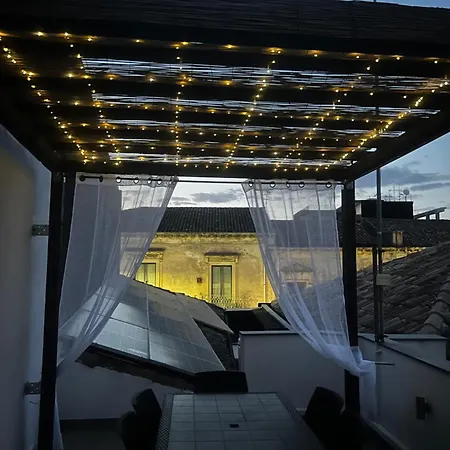 Leonardo Sicilian Casa *